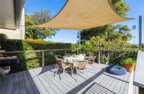 Shoal Bay House | 41 Leonard Avenue boat parking aircon