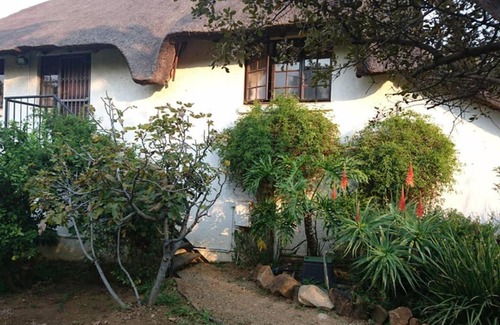 Greater Johannesburg Metropolitan Area Apartment | 41 Ridge- self catering cottages