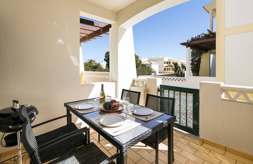 Lagoa e Carvoeiro Ski Chalet | 41 Terraços de Benagil (Casa Pedrinho)