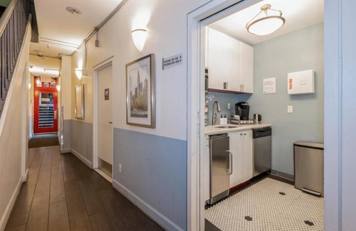 Hell's Kitchen House | 414 Hotel Times square , AC in fantastic New York