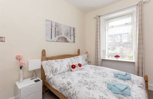 Leith Apartment | 414 - Lochend Road Apartment