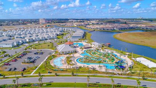 Kissimmee House | 4176SS STOREY LAKE VILLA WITH PRIVATE POOL