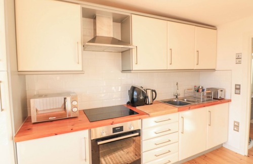 Dartmouth Cottage | 418 Norton Park
