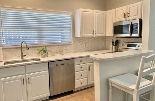 Saint Helena Island Cottage | 42 Davis Love Drive - New to VRBO! Resort Access Included!