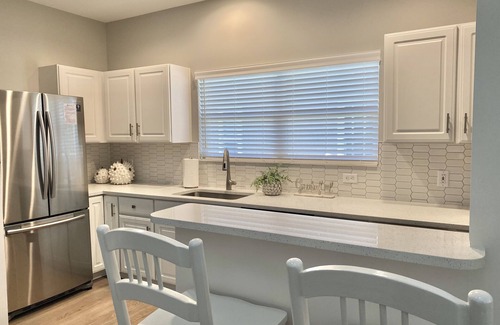Saint Helena Island Cottage | 42 Davis Love Drive - New to VRBO! Resort Access Included!