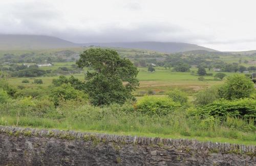 Llanllyfni House | 42 Hyfrydle Road