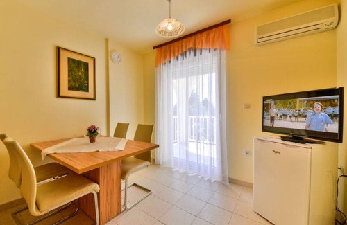 Rab Apartment | 42 m² Apartment ∙ 2 bedrooms ∙ 4 guests