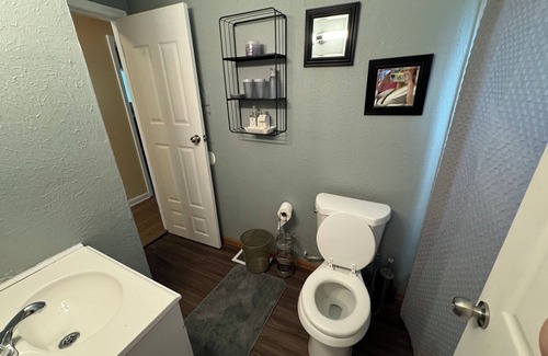 Detroit House | 420 friendly Charming 3-bedroom house in awesome Detroit with AC, WiFi