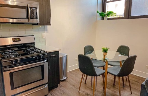 Near South Side Apartment | 420 friendly cutest 1br/1ba with optional parking/sleeps 4
