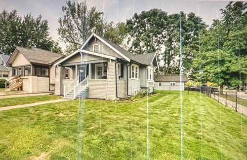 Royal Oak House | 420 Friendly Royal Oak Rental