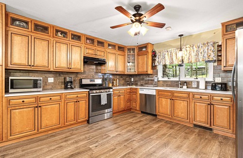 Dingmans Ferry House | 4200SF:Theater*Firepit*Pinball*Hot Tub*3 King Beds