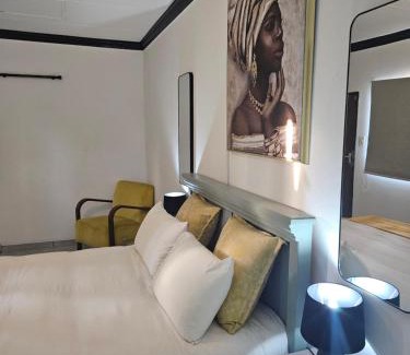 Emalahleni House | 43 Home apartment