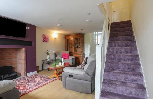 Llanllyfni House | 43 Hyfrydle Road