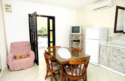 Molat Apartment | 43 m² Apartment ∙ 1 bedroom ∙ 4 guests