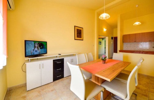 Rab Apartment | 43 m² Apartment ∙ 2 bedrooms ∙ 4 guests