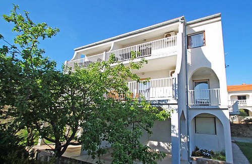 Rab Apartment | 43 m² Apartment ∙ 2 bedrooms ∙ 4 guests