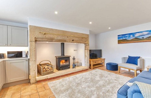 Wall House | 43 m² House ∙ 1 bedroom ∙ 2 guests