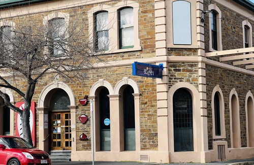 Adelaide Apartment | 435 Ex hotel room suite in the city