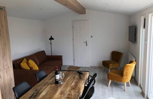 Hippolytushoef Ski Chalet | 44 m² Chalet ∙ 2 bedrooms ∙ 4 guests