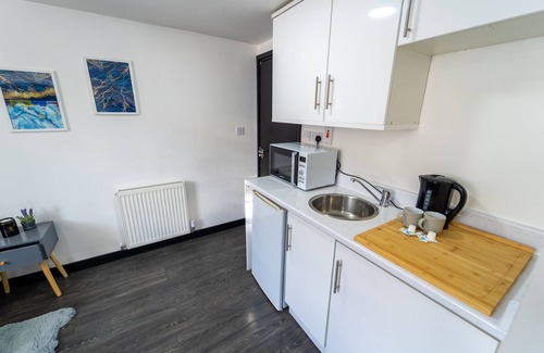 Selly Oak House | 44 North Road Studios Near QE and UOB