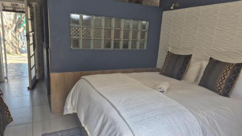 Ermelo House | 44 on Ennis Guest Lodge and Restaurant -