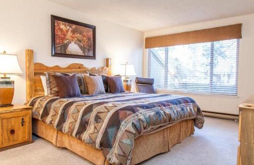 Tennis Village Apartment | 44 Tennis Village