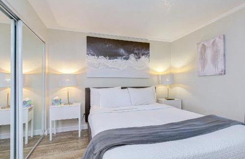 Rocky Point Apartment | 441-Waterfront, Amazing Views, WIFI, Pool and close to BUCS Stadium