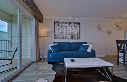Rocky Point Apartment | 441-Waterfront, Amazing Views, WIFI, Pool and close to BUCS Stadium