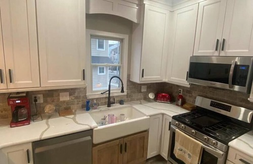 Dennisville House | 4426 Venicean Road North