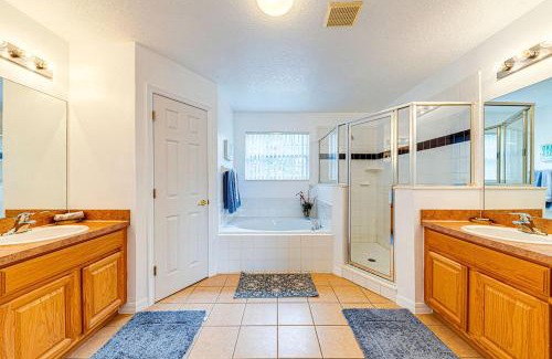 Highgate Park Villa | #447-Beautiful, spacious villa with sunny private pool, overlooking conservation land