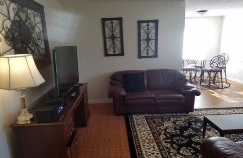 Panama City House | 4482 Basic Intown Apartment convenient to Town and Beach