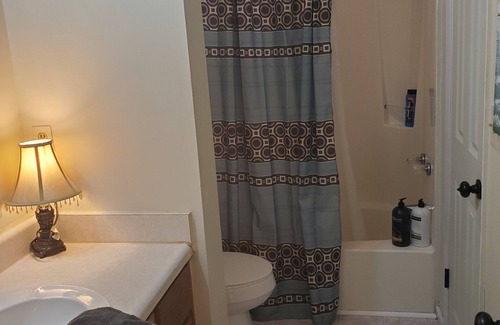 Panama City House | 4482 Basic Intown Apartment convenient to Town and Beach