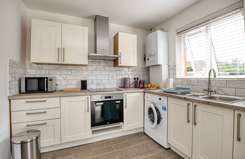 Bristol Ski Chalet | 45 Crediton Crescent