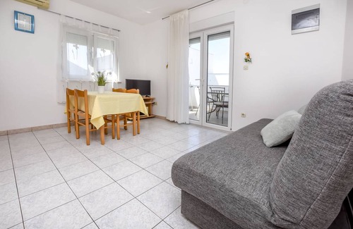 Rogoznica Apartment | 45 m² Apartment ∙ 1 bedroom ∙ 2 guests