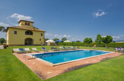 Monte San Savino House | 450 m² House ∙ 6 bedrooms ∙ 15 guests