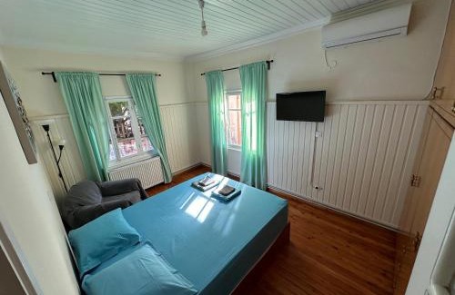 Myrina Apartment | 45m2 1 Bedroom Apartment in Myrina Center - Port of Myrina