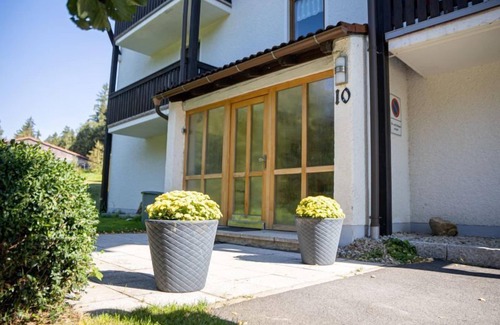 Weissenstadt Apartment | 45qm-große Ferienwohnung im 2. Stock mit großem Balkon