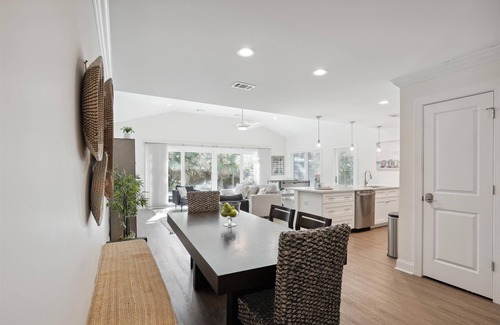 Folly Field House | 46 Folly Field, Quick Walk to Beach, Large Pool, Private Yard, Pet Friendly