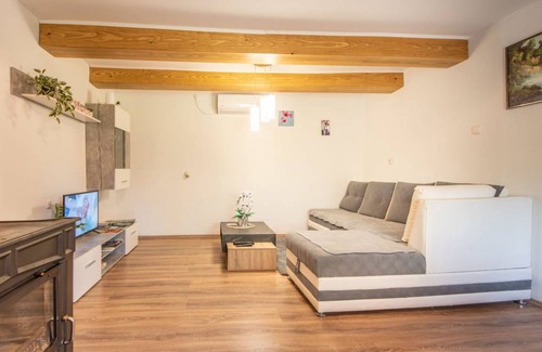 Tounj House | 46 m² House ∙ 1 bedroom ∙ 4 guests