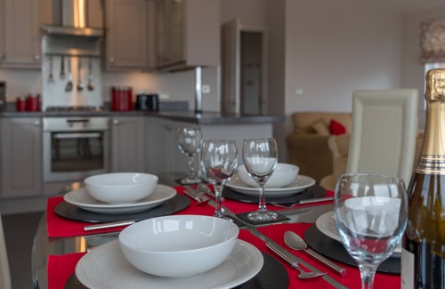 Mullacott Cabin | 46 Meadow View Lodge - 3 Bed-sleeps 6-TJS46MV
