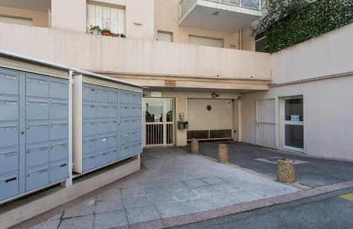 Les Baumettes Apartment | #46 Terrace AC 4mins walk Sea Tram T2 Airport Port
