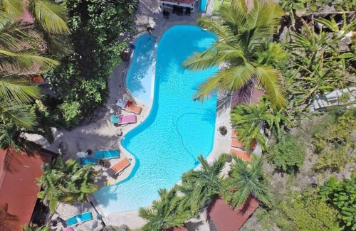 Sainte-Anne Villa | 460 m² paradise villa with swimming pool (max. 24 people)