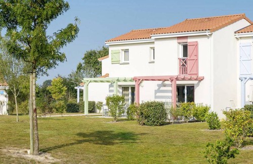 Bourgenay Resort | 47 m² Resort ∙ 2 bedrooms ∙ 6 guests