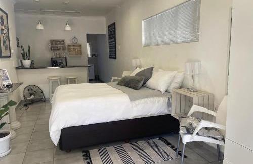 Boksburg Apartment | 47 on Manson