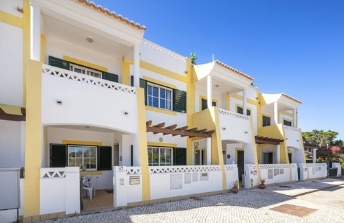 Lagoa e Carvoeiro Ski Chalet | 47 Terraços de Benagil (Casa Smith)