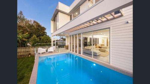 Golden Beach House | 47 Theresa Street Golden Beach