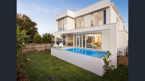 Golden Beach House | 47 Theresa Street Golden Beach