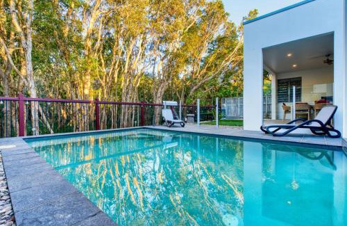 Mount Coolum House | 48 Boardrider Crescent