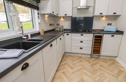 Bembridge Cottage | 48 CROSSWINDS, luxury holiday cottage, with pool in Bembridge
