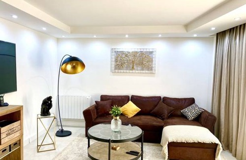 Mallemort Apartment | 48 m² Apartment ∙ 2 bedrooms ∙ 4 guests